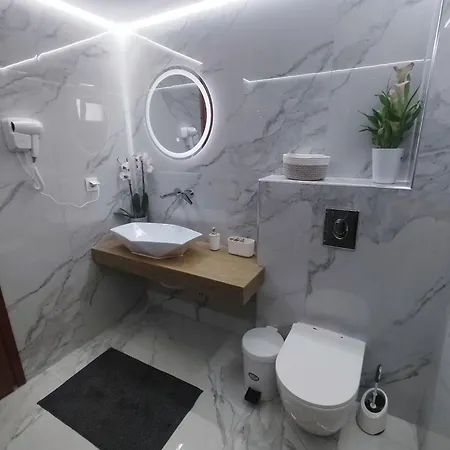 Apartment Overlooking The Tower *